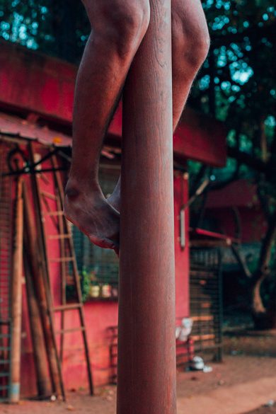 Mallakhamb — photograph 08 by Majlend Bramo.
