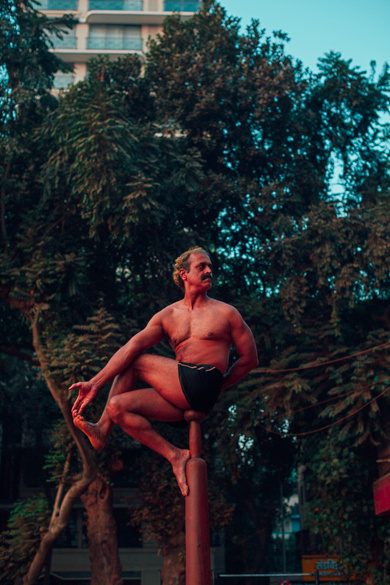 Mallakhamb — photograph 14 by Majlend Bramo.
